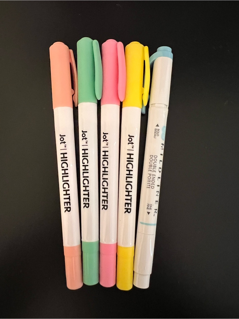Pastel Colored Highlighters